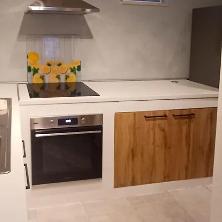Divina House 2br 2ba Access Broce